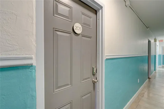 $6,800,000 | 7451 Harding Avenue, Miami Beach, FL 33141