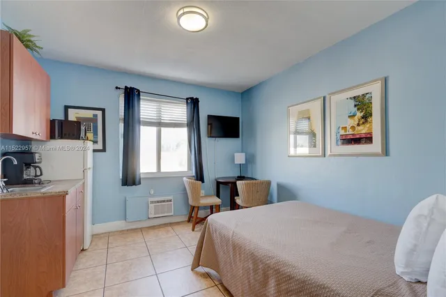 $6,800,000 | 7451 Harding Avenue, Miami Beach, FL 33141