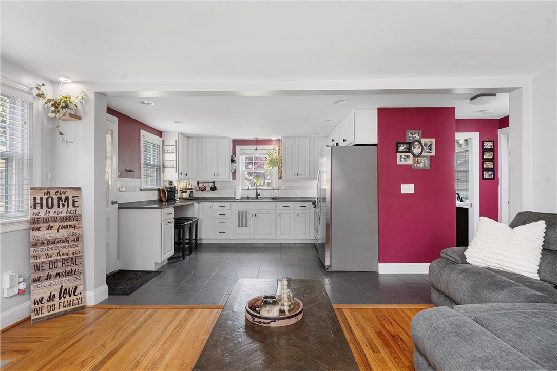 23 Delway Road Cranston, RI 02910 - Photo 16 of 50 Gallery Image 16