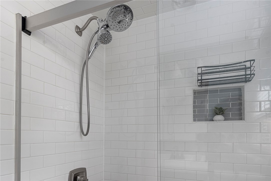 23 Delway Road Cranston, RI 02910 - Photo 25 of 50 Gallery Image 25