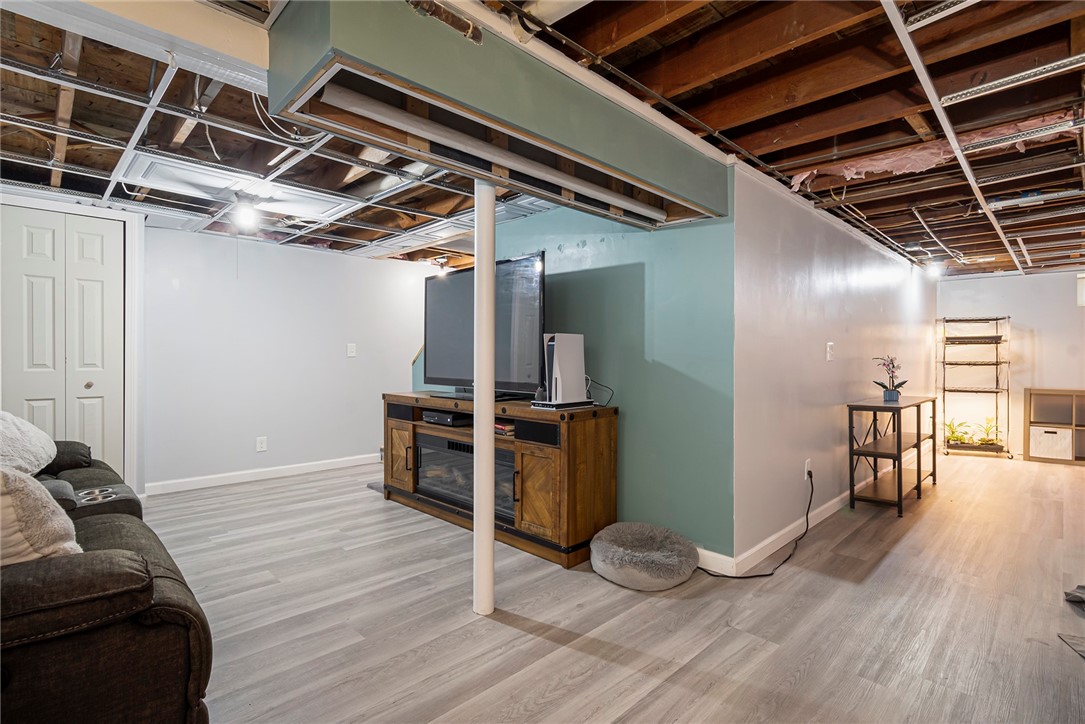 23 Delway Road Cranston, RI 02910 - Photo 41 of 50 Gallery Image 41