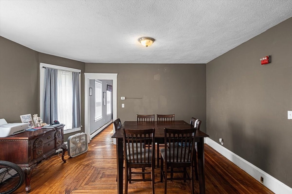39 Myrtle Street Pawtucket, RI 02860 - Photo 7 of 42
