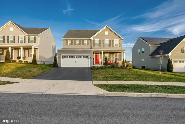 $479,900 | 207 Chadsworth Way, York, PA 17402