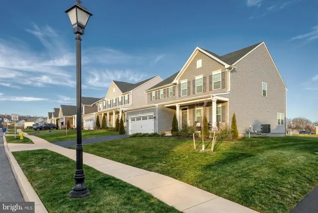 $479,900 | 207 Chadsworth Way, York, PA 17402