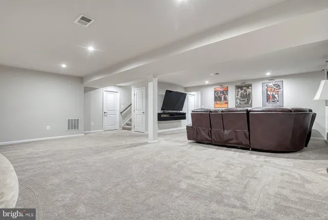 $479,900 | 207 Chadsworth Way, York, PA 17402