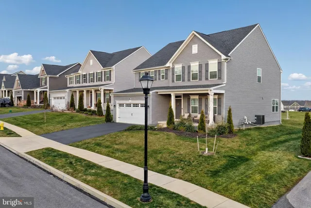 $479,900 | 207 Chadsworth Way, York, PA 17402