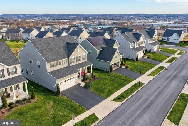 $479,900 | 207 Chadsworth Way, York, PA 17402