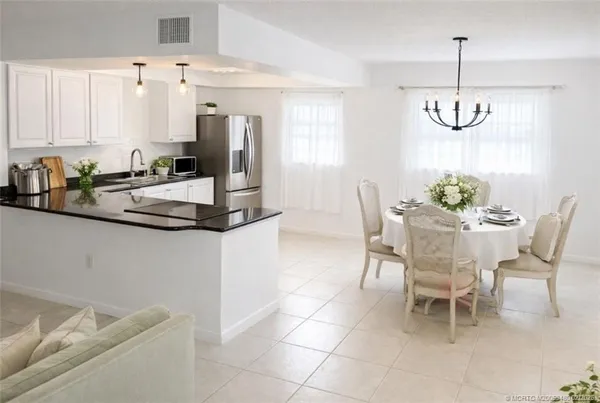 $309,900 | 2600 South Kanner Highway, Unit V12, Stuart, FL 34994