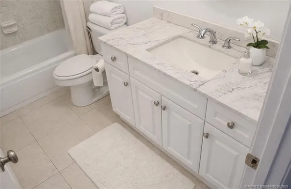 $309,900 | 2600 South Kanner Highway, Unit V12, Stuart, FL 34994