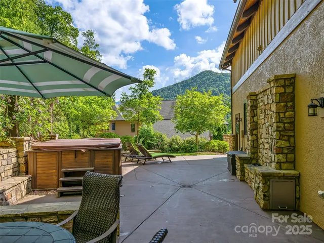 $2,495,000 | 202 Emerald Lane, Maggie Valley, NC 28751