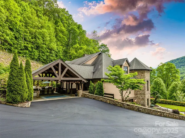 $2,495,000 | 202 Emerald Lane, Maggie Valley, NC 28751
