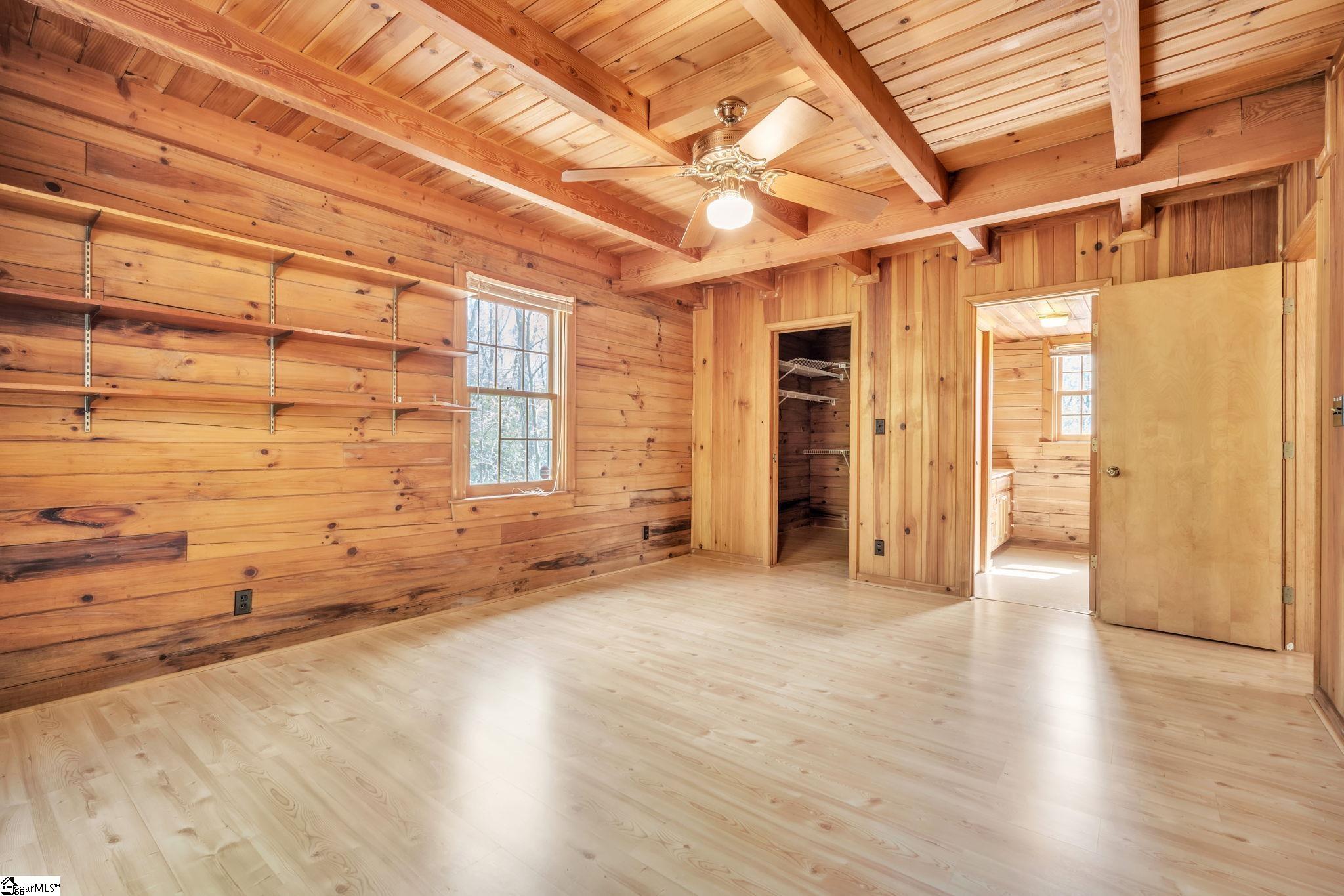 302 Doe Run Pickens, SC 29671 - Photo 10 of 34 Gallery Image 10