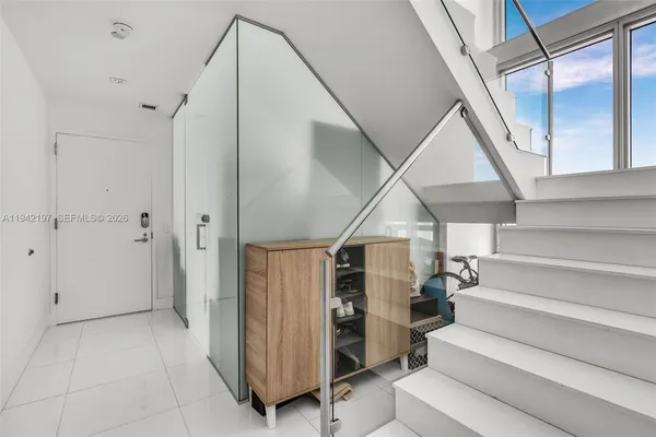 $11,000 | 1100 Biscayne Boulevard, Unit 2907, Miami, FL 33132