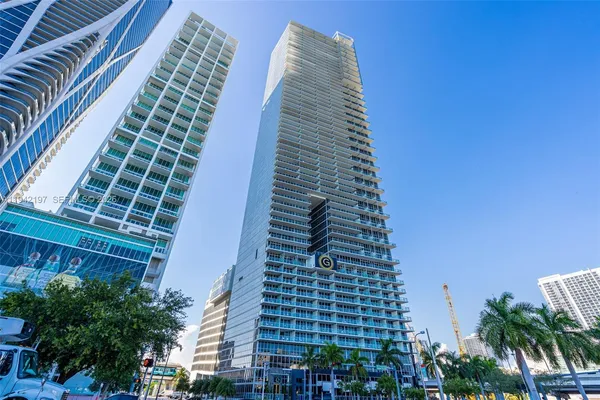 $11,000 | 1100 Biscayne Boulevard, Unit 2907, Miami, FL 33132