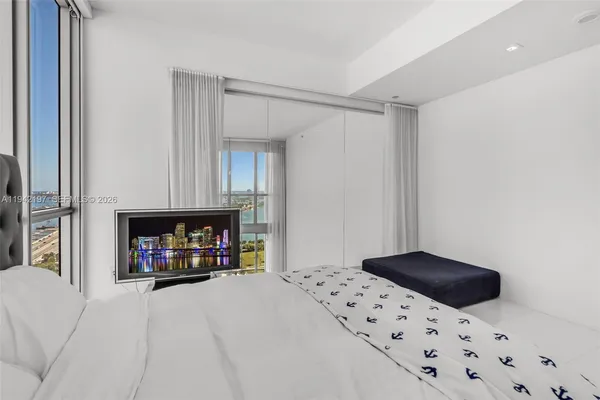 $11,000 | 1100 Biscayne Boulevard, Unit 2907, Miami, FL 33132