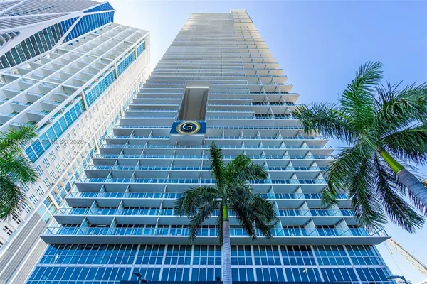 $11,000 | 1100 Biscayne Boulevard, Unit 2907, Miami, FL 33132
