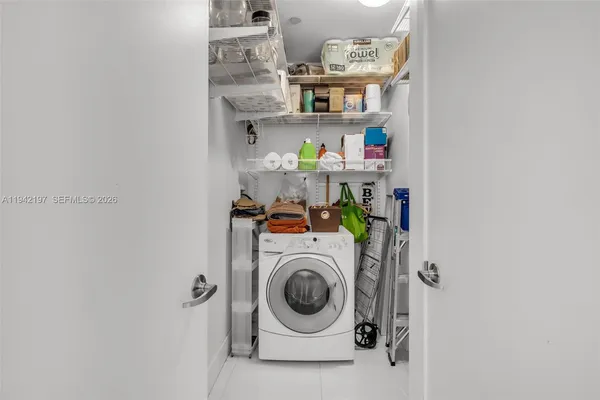 $11,000 | 1100 Biscayne Boulevard, Unit 2907, Miami, FL 33132