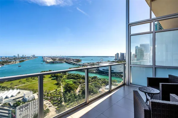 $11,000 | 1100 Biscayne Boulevard, Unit 2907, Miami, FL 33132