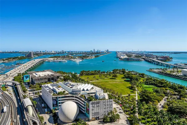 $11,000 | 1100 Biscayne Boulevard, Unit 2907, Miami, FL 33132