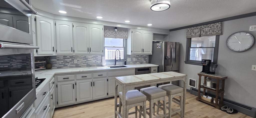 38 Raven Road Dracut, MA 01826 - Photo 3 of 39