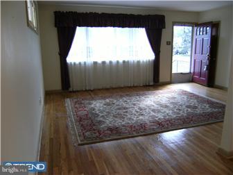 157 Valleybrook Road East Cherry Hill, NJ 08034 - Photo 3 of 4