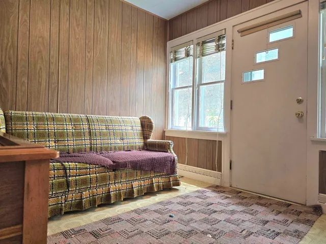 $148,000 | 228 West Division Street, Wautoma, WI 54982