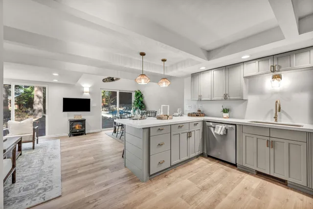 $699,000 | 13081 Davos Drive, Truckee, CA 96161