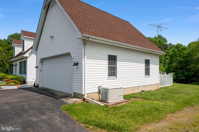 $520,000 | 11307 Urieville Lane, Worton, MD 21678