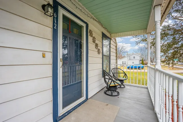 $192,000 | 612 Chicago Street, Belvidere, IL 61008