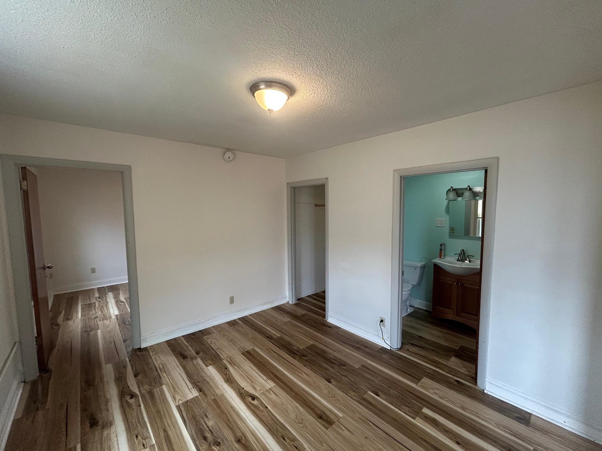 23 Elm Street, Unit #7 3 Nashua, NH 03060 - Photo 8 of 17