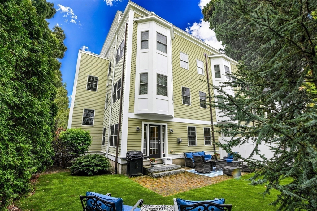572 Freeport Street, Unit 103 Boston, MA 02122 - Photo 24 of 27