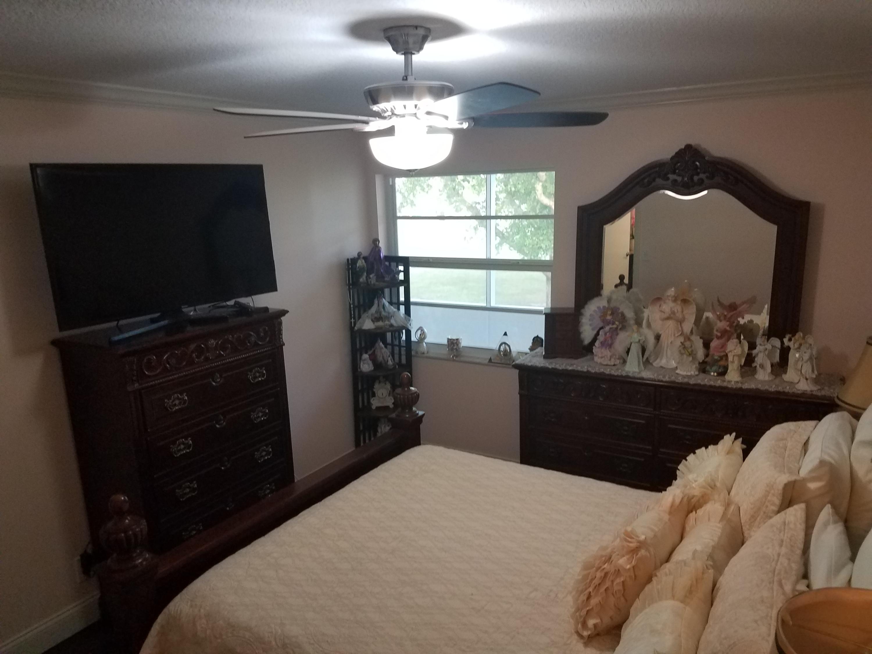 41 Flanders A Delray Beach, FL 33484 - Photo 13 of 17 20180111_165718 (1)