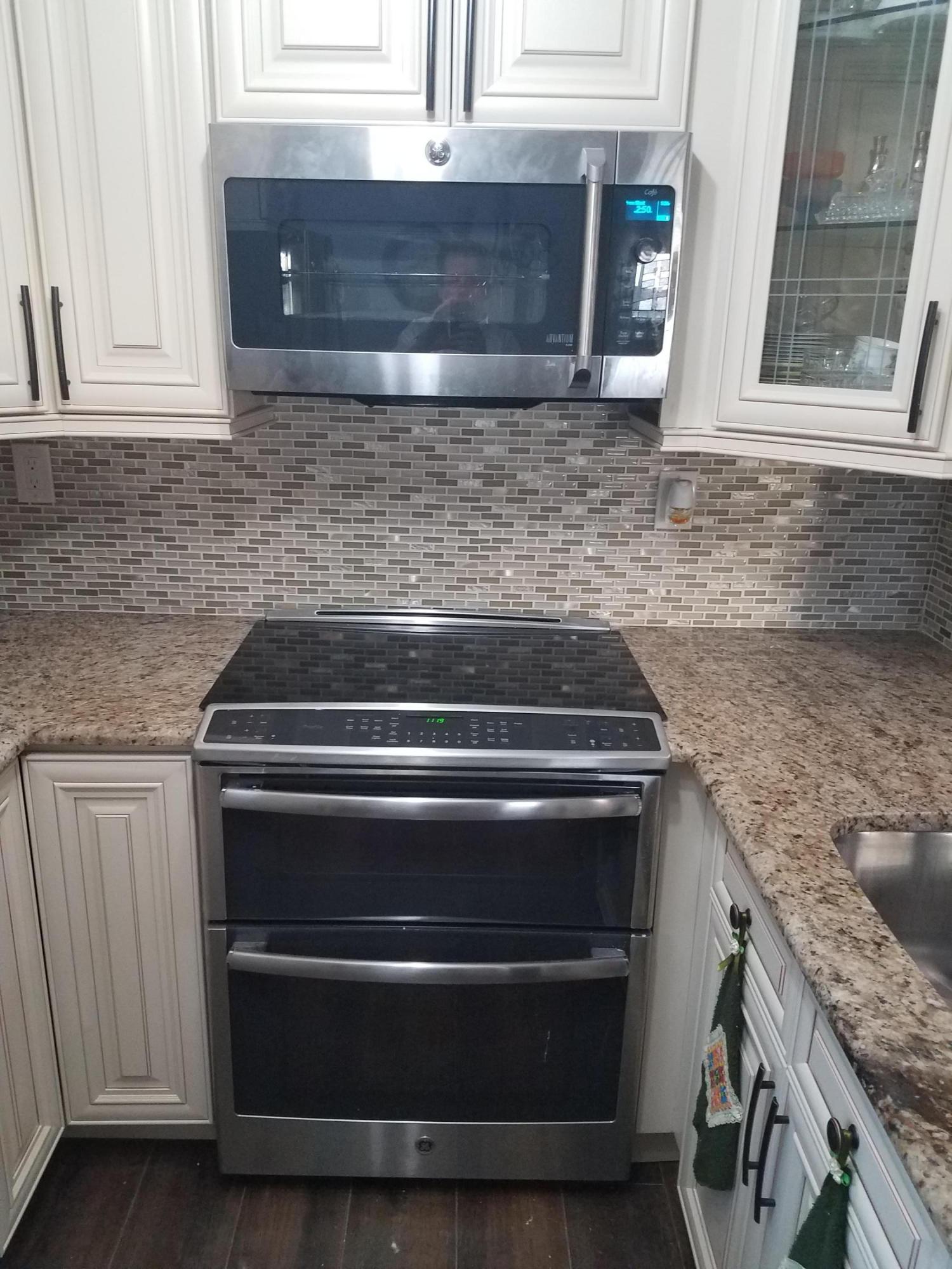 41 Flanders A Delray Beach, FL 33484 - Photo 5 of 17 20180111_171404