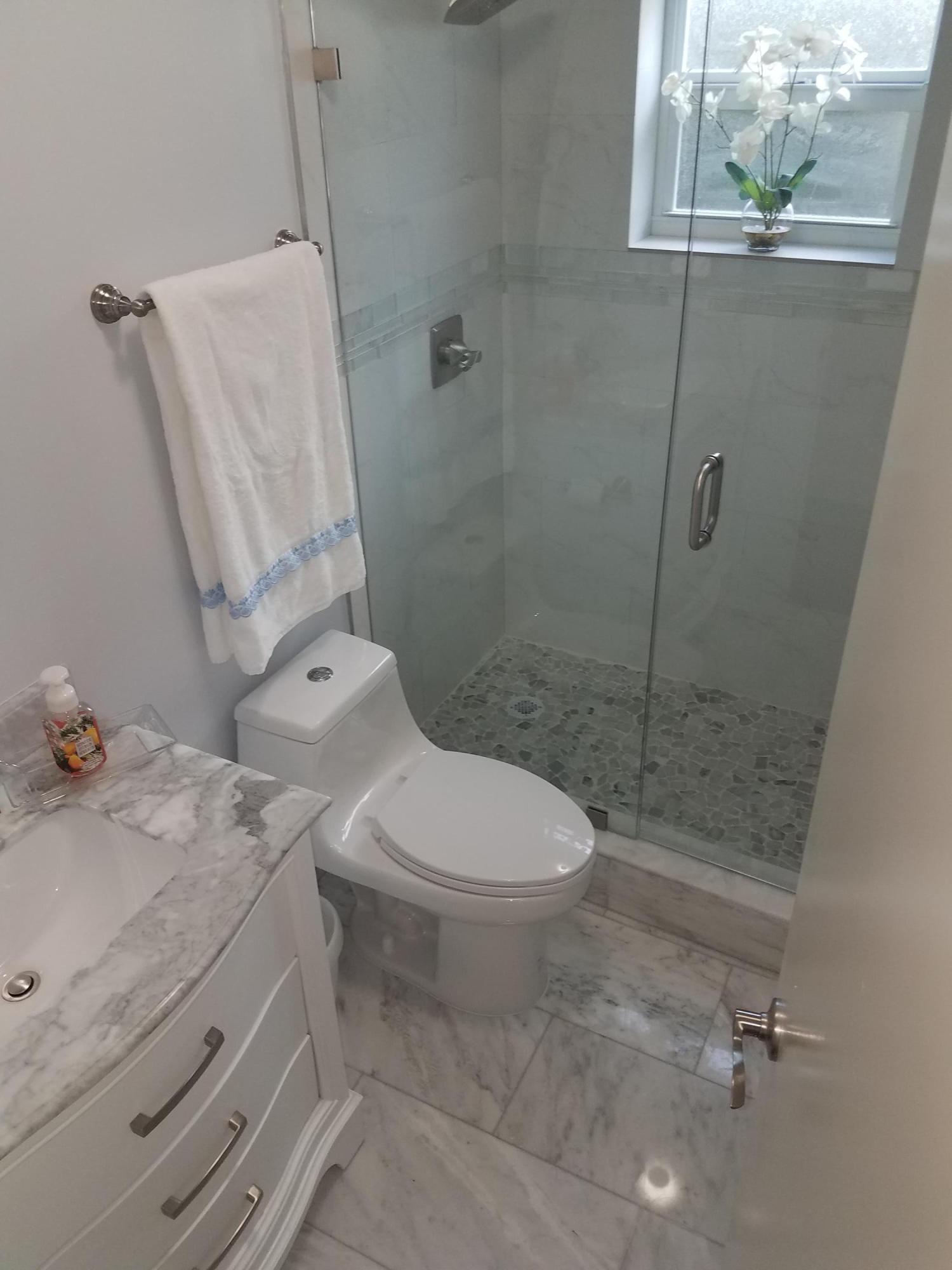 41 Flanders A Delray Beach, FL 33484 - Photo 9 of 17 20180111_165424