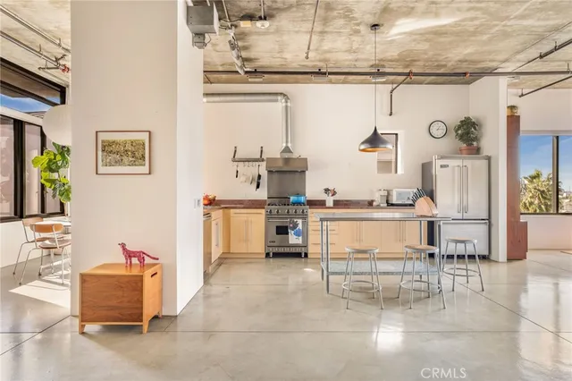 $849,000 | 835 Locust Avenue, Unit 519, Long Beach, CA 90813