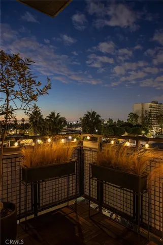 $849,000 | 835 Locust Avenue, Unit 519, Long Beach, CA 90813