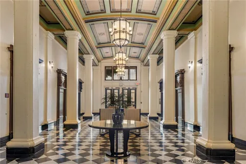 a view of an entryway with dining area