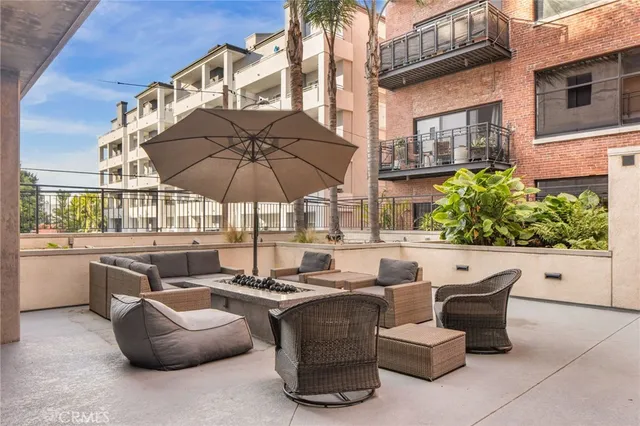 $849,000 | 835 Locust Avenue, Unit 519, Long Beach, CA 90813