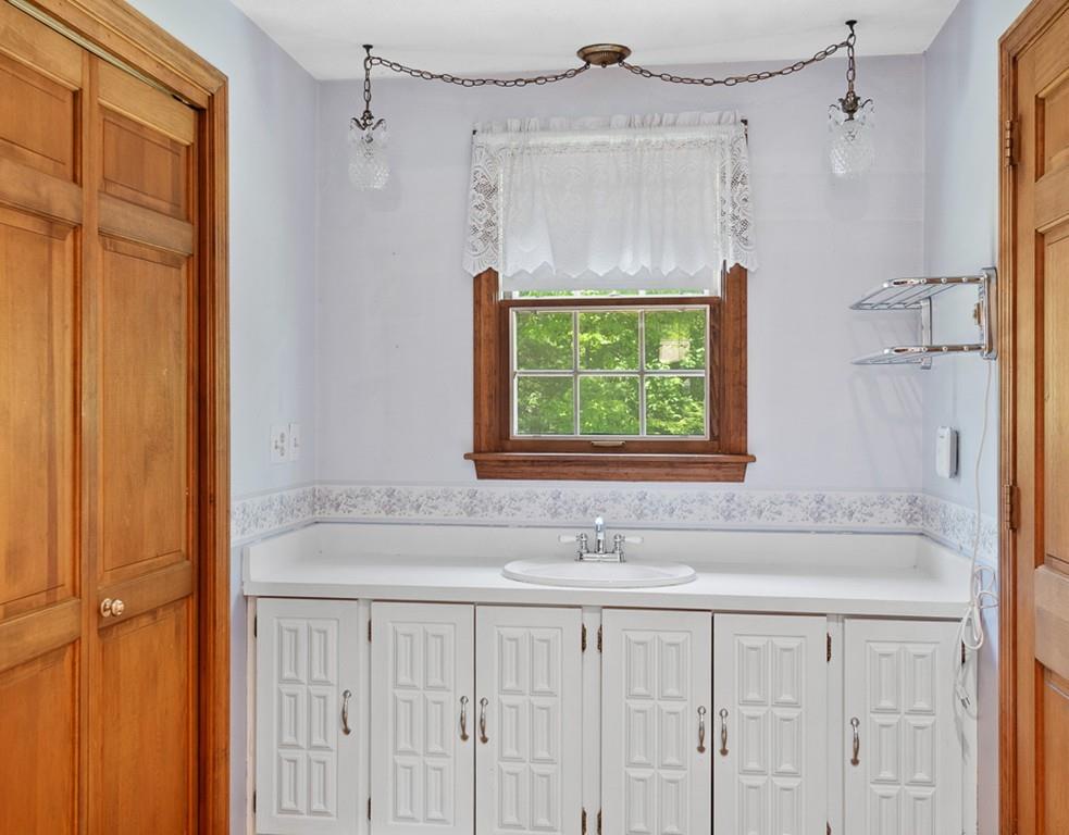 152 Springs Road Bedford, MA 01730 - Photo 20 of 32 Gallery Image 20