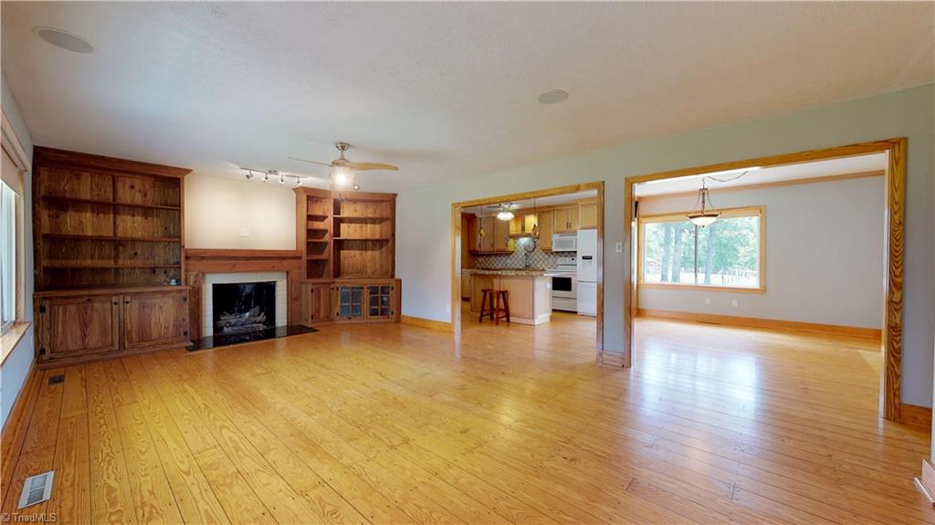 207 Andrew Hunter Road Asheboro, NC 27203 - Photo 12 of 28 Gallery Image 12