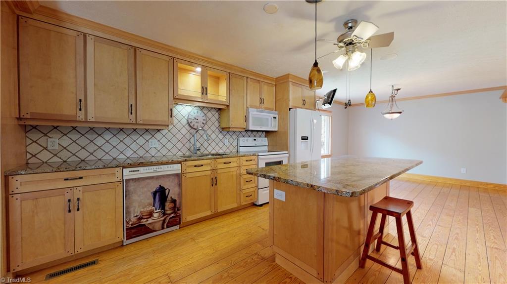 207 Andrew Hunter Road Asheboro, NC 27203 - Photo 17 of 28 Gallery Image 17