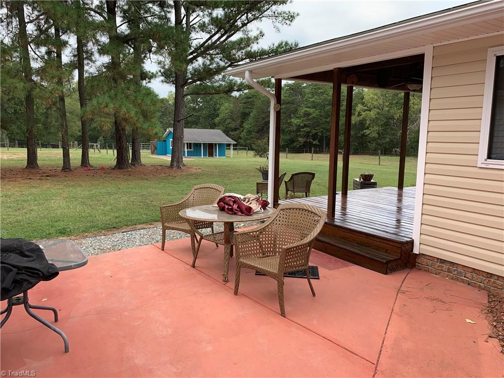 207 Andrew Hunter Road Asheboro, NC 27203 - Photo 5 of 28 Gallery Image 5