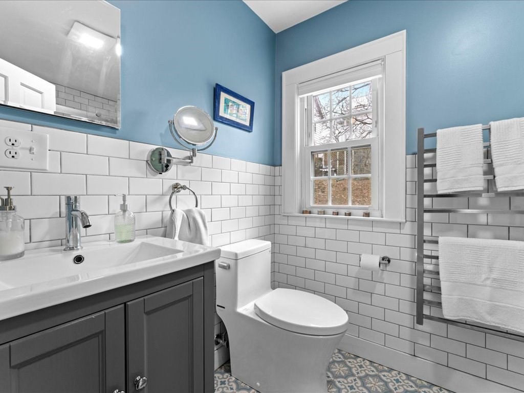 40 Lake Shore Road Boston, MA 02135 - Photo 20 of 39