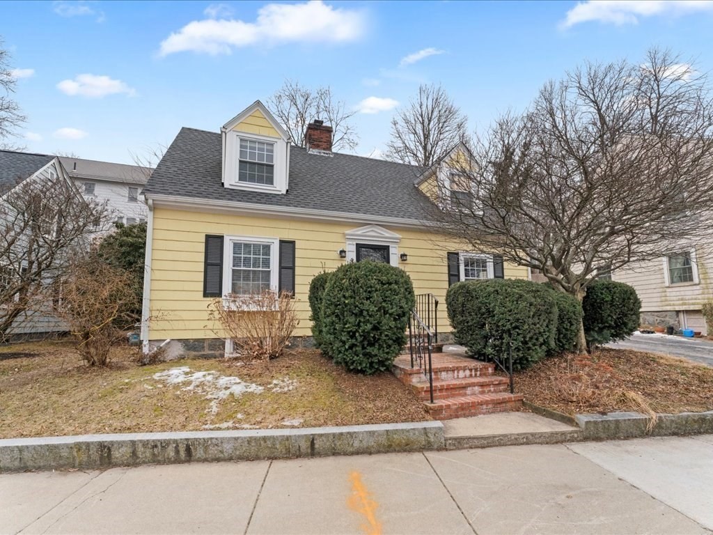 40 Lake Shore Road Boston, MA 02135 - Photo 2 of 39