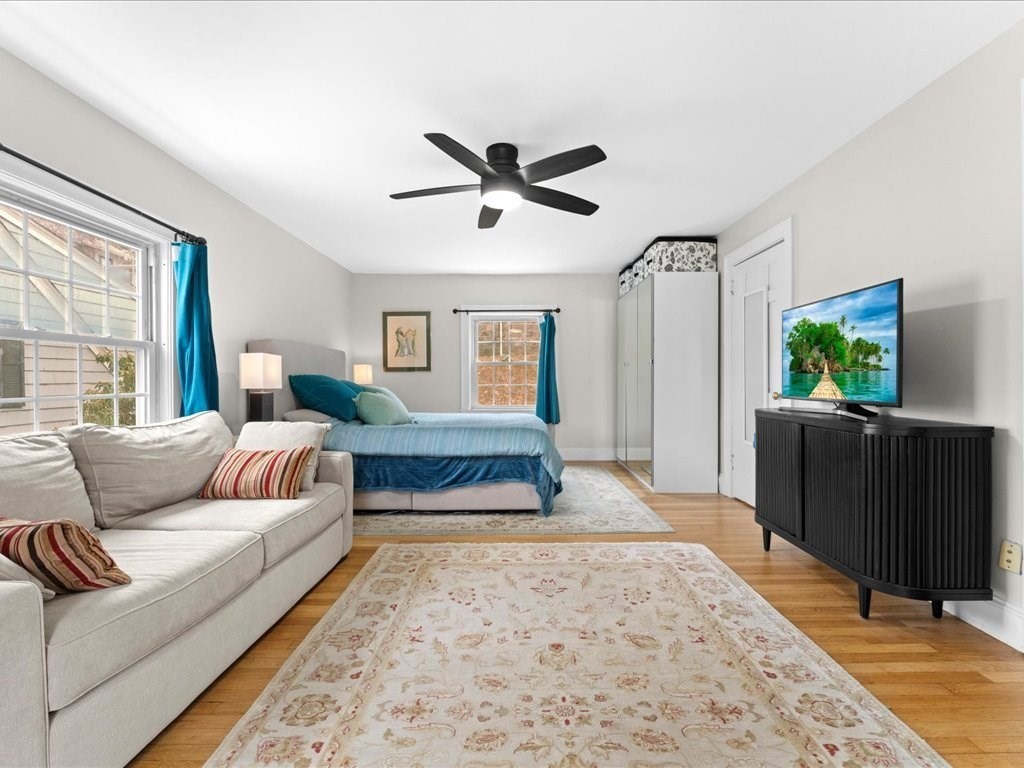 40 Lake Shore Road Boston, MA 02135 - Photo 23 of 39