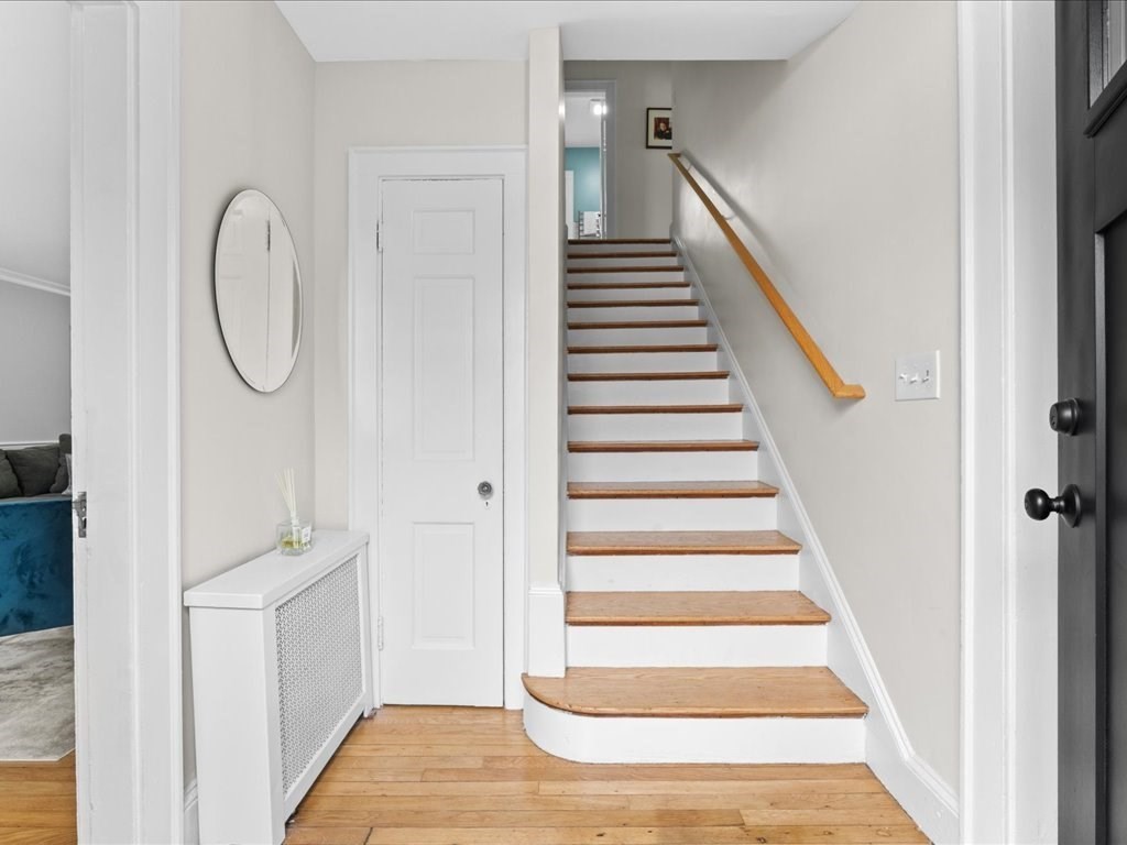 40 Lake Shore Road Boston, MA 02135 - Photo 5 of 39