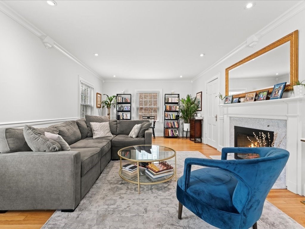40 Lake Shore Road Boston, MA 02135 - Photo 6 of 39