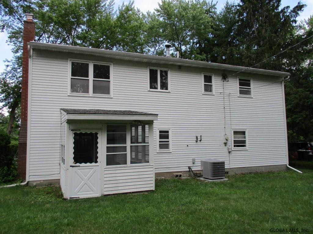 2023 Balltown Road Niskayuna, NY 12309 - Photo 34 of 45 Photo 33