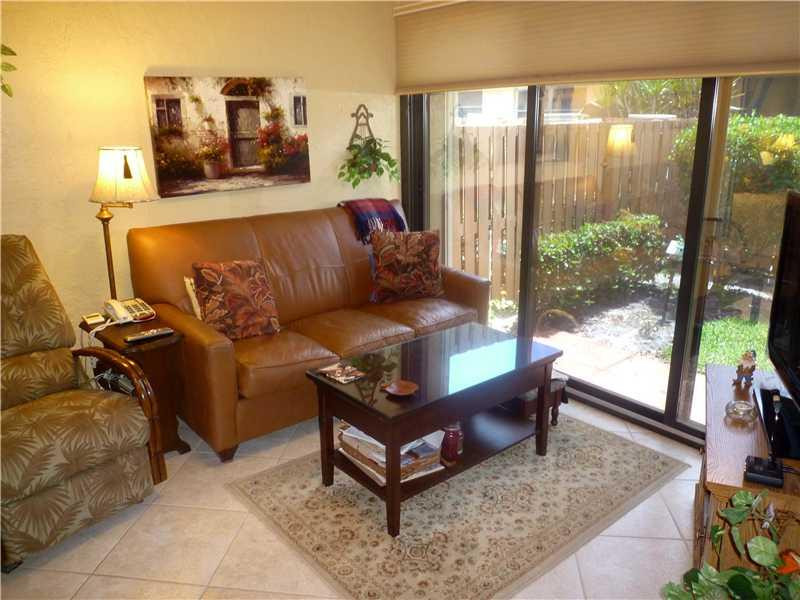 8094 Springtree Road, Unit 8094 Boca Raton, FL 33496 - Photo 13 of 31 Den/Family/Great Room