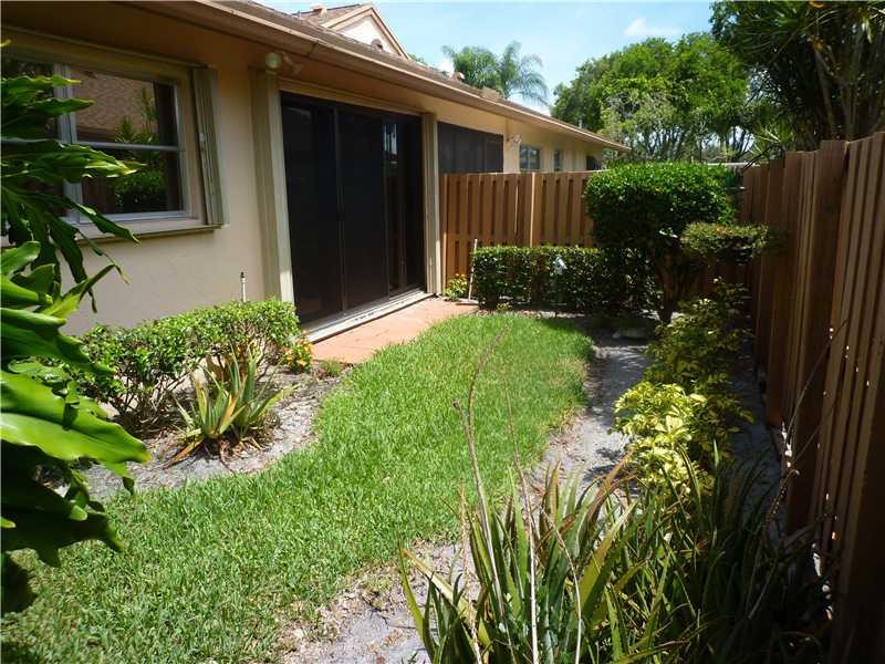 8094 Springtree Road, Unit 8094 Boca Raton, FL 33496 - Photo 30 of 31 View